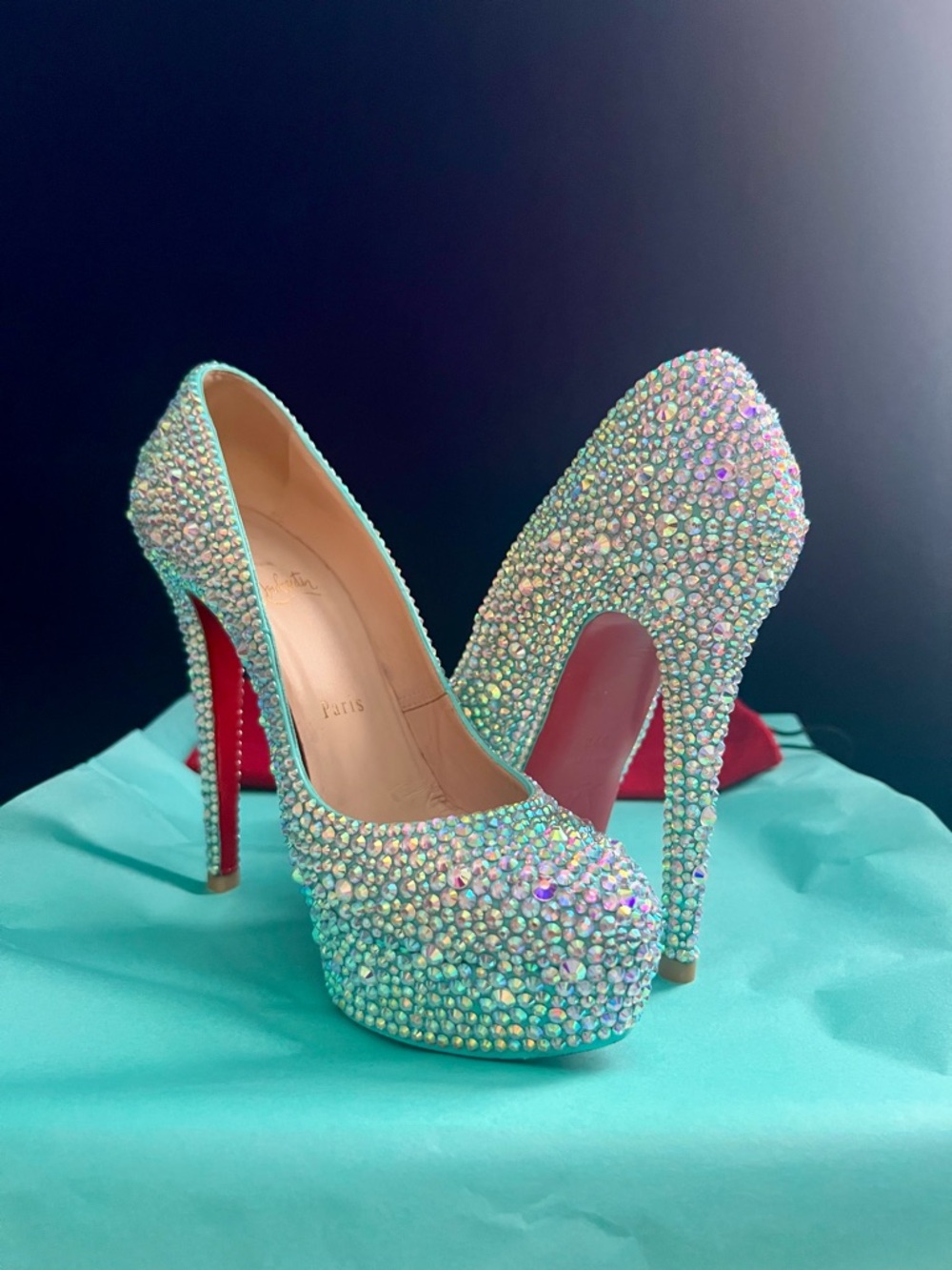 Christian Louboutin Tiffany Blue Swarovski Crystal Strass Platform Heels 37.5 💎